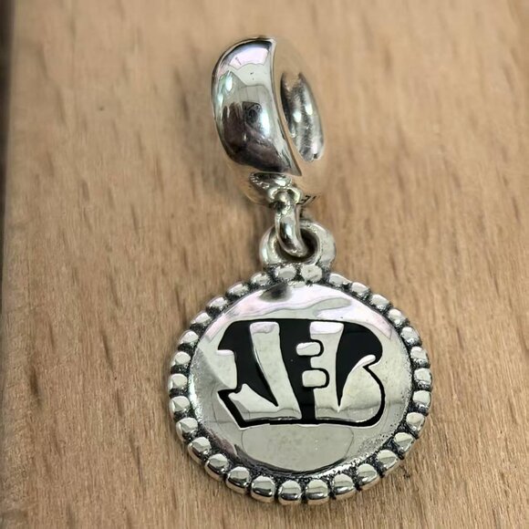 Pandora Cincinnati Bengals NFL Football Logo Charm, S925 Silver Bracelets - Picture 1 of 4